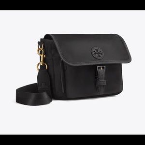 Received as gift never used Authentic Tory Burch